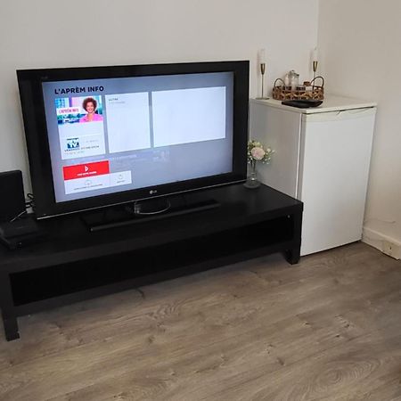 Apparemment Parisien Appartement Buitenkant foto